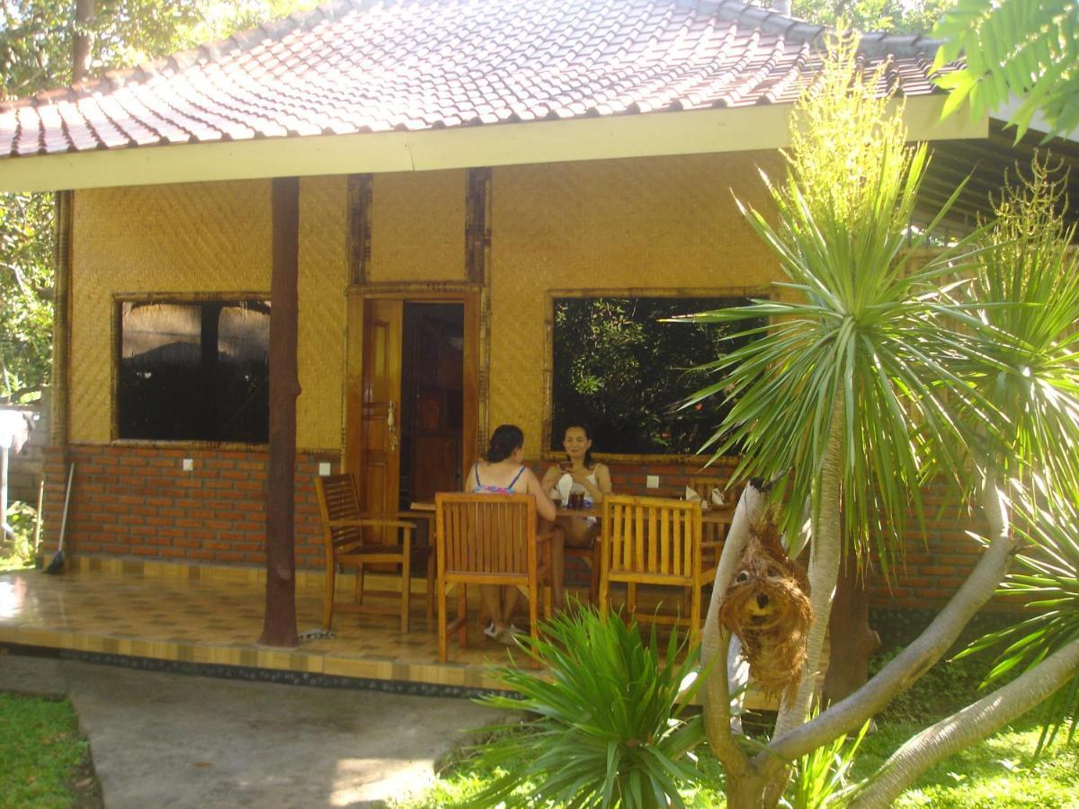 Dormitory Sedap Malam Singaraja Extérieur photo