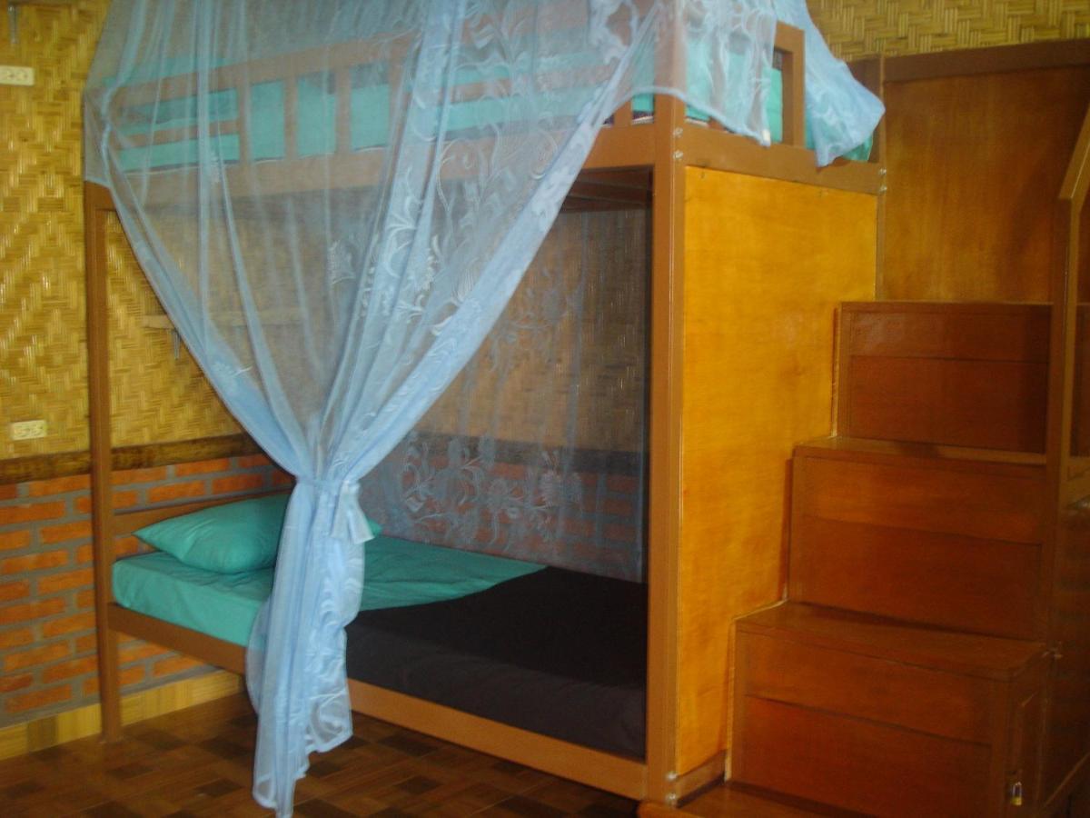 Dormitory Sedap Malam Singaraja Extérieur photo